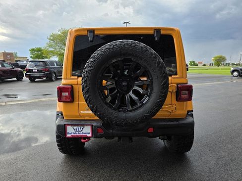 Used 2018 Jeep Wrangler Unlimited Rubicon w/ Uconnect 4C Nav & Sound Group AWD/4WD image 8