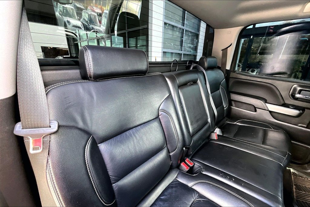 Used 2018 Chevrolet Silverado 1500 LT w/ LT Eassist Package AWD/4WD image 25