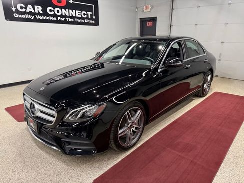 Used 2019 Mercedes-Benz E 450 4MATIC Sedan image 3