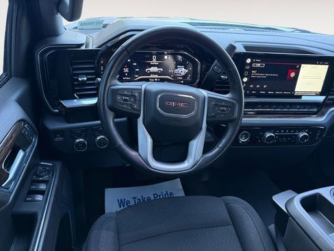 Used 2022 GMC Sierra 1500 Elevation image 12