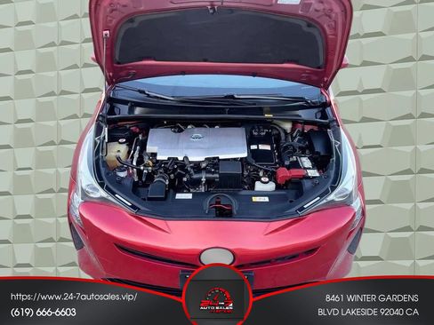 Used 2017 Toyota Prius Two image 28