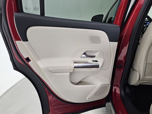 New 2026 Mercedes-Benz GLA 250 4MATIC image 25