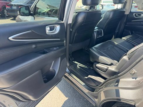 Used 2019 INFINITI QX60 Luxe w/ Essential Package FWD image 23