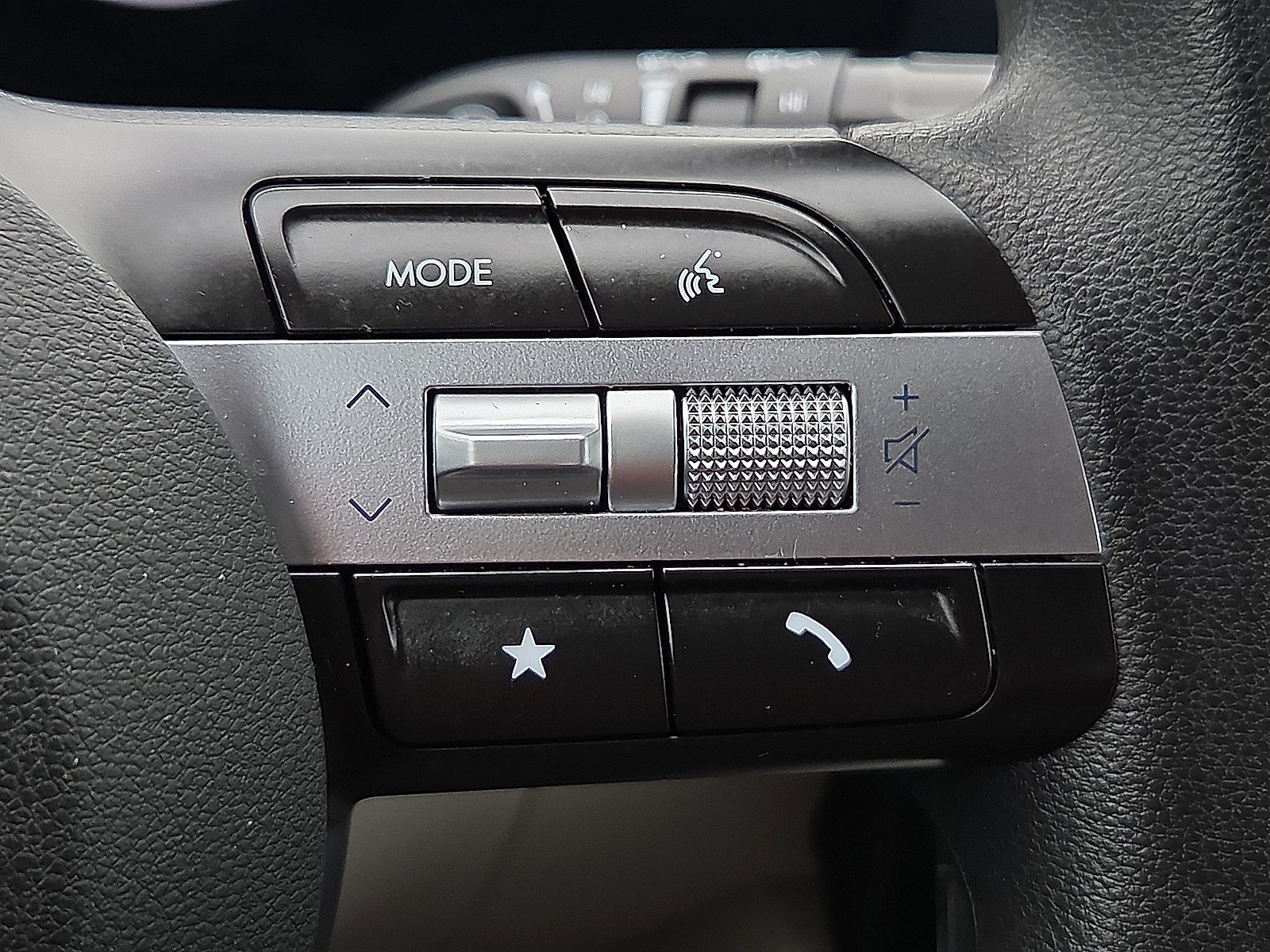 Used 2025 Hyundai Tucson SEL FWD image 18