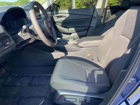 Certified 2025 Honda Accord SE image 14