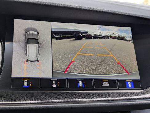 Used 2022 Buick Envision Essence w/ Technology Package I image 23