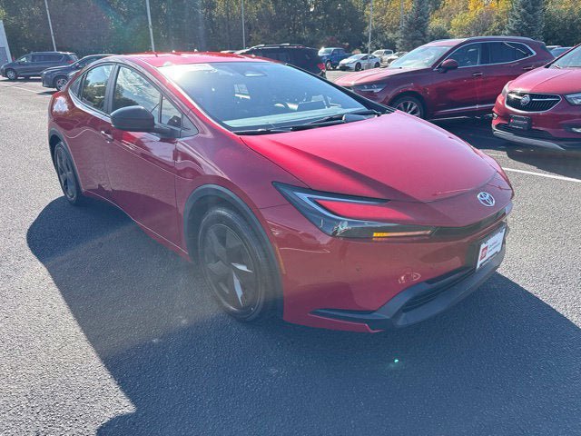 Certified 2026 Toyota Prius LE FWD image 3