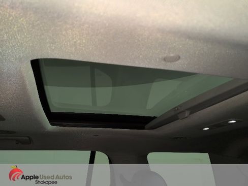 Used 2021 GMC Acadia SLT w/ Elevation Edition image 37