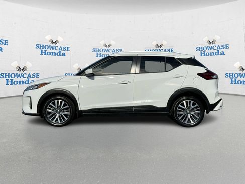 Used 2024 Nissan Kicks SV image 4