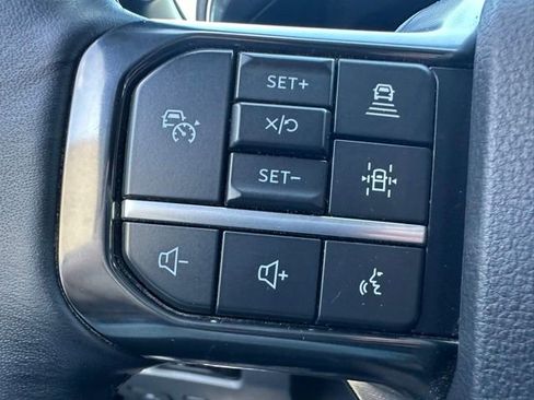 Certified 2025 Ford F250 Platinum AWD/4WD image 24
