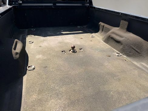 Used 2015 Ford F250 XL w/ Power Equipment Group RWD image 21