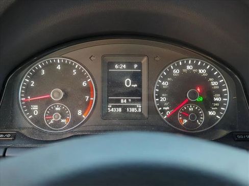 Used 2015 Volkswagen Eos Final Edition image 10