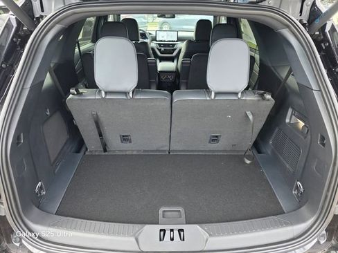 New 2026 Ford Explorer ST-Line w/ ST-Line Street Pack image 32