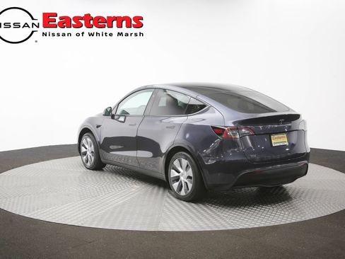 Used 2024 Tesla Model Y 2WD image 54