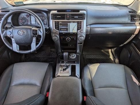 Used 2022 Toyota 4Runner SR5 Premium w/ Moonroof Package AWD/4WD image 4