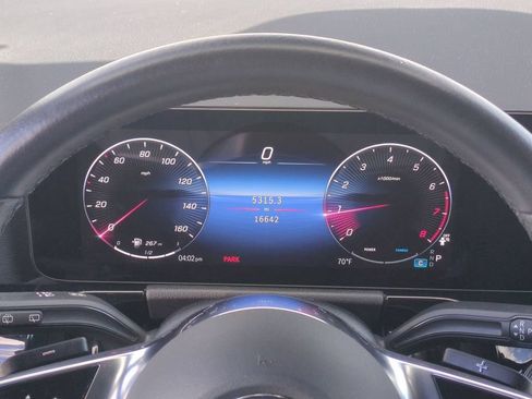 Used 2025 Mercedes-Benz GLA 250 image 14