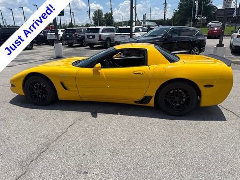Used 2002 Chevrolet Corvette Z06 w/ Memory Pkg RWD image 6