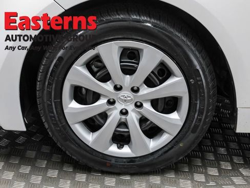 Used 2024 Toyota Corolla LE FWD image 31