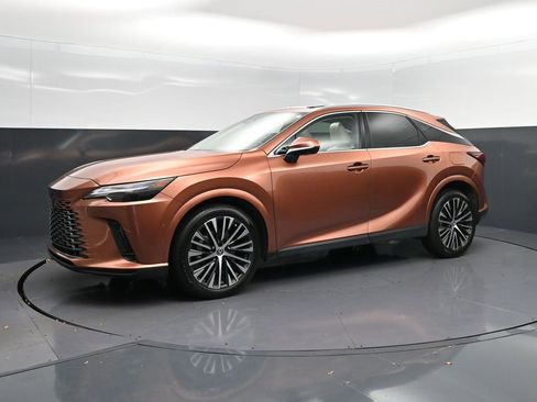 Used 2024 Lexus RX 350 Premium Plus w/ Convenience Package image 3