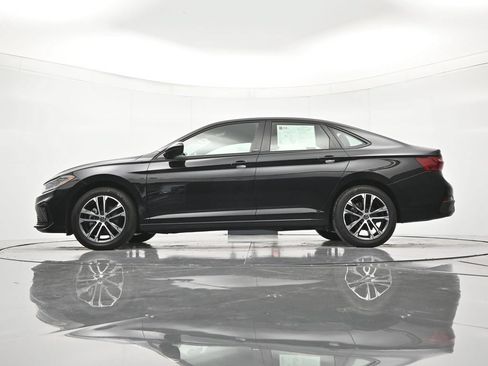 Used 2025 Volkswagen Jetta Sport FWD image 43