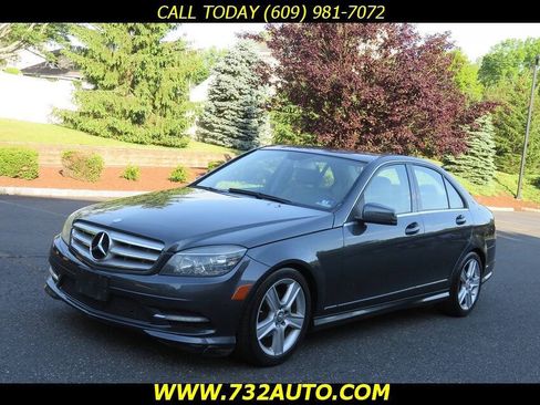 Used 2011 Mercedes-Benz C 300 4MATIC Sedan image 1