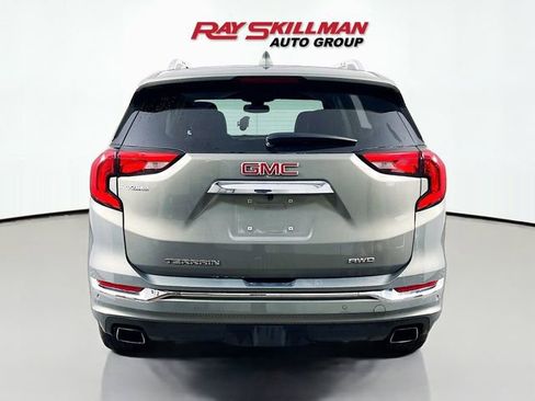 Used 2018 GMC Terrain Denali w/ Advanced Safety Package image 4