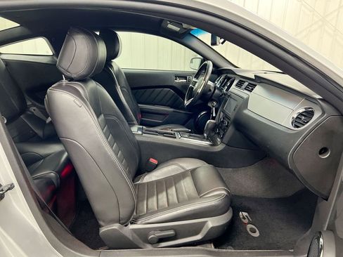 Used 2013 Ford Mustang GT Premium RWD image 21