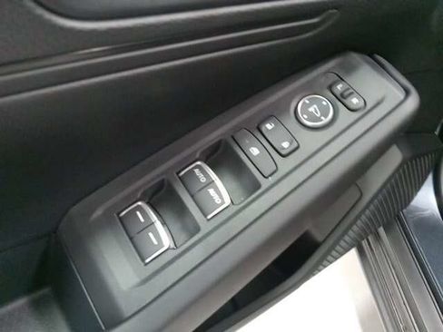 Used 2023 Honda Accord LX image 17