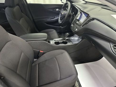 Used 2019 Chevrolet Malibu LT w/ Driver Confidence Package FWD image 17