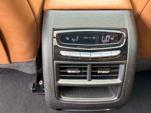 Used 2021 Cadillac XT5 Premium Luxury FWD image 14
