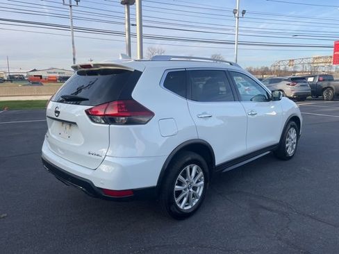 Used 2020 Nissan Rogue SV image 6