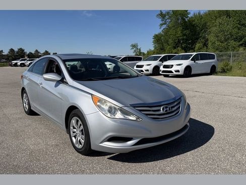 Used 2012 Hyundai Sonata GLS FWD image 1