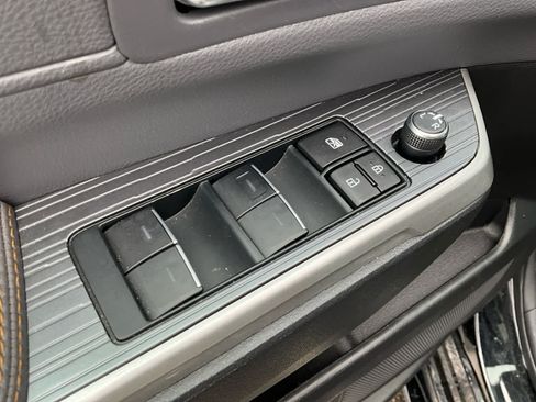Used 2024 Toyota Sienna XLE Woodland Edition AWD/4WD image 19
