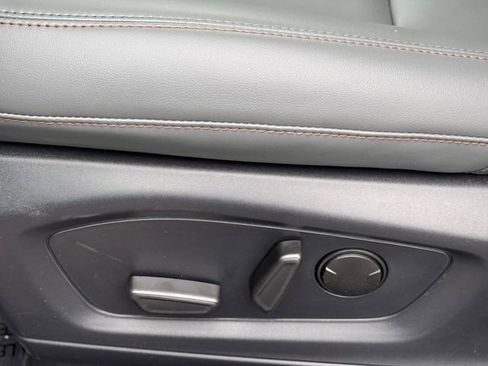 New 2026 Ford Explorer Active w/ Active Comfort Package image 13