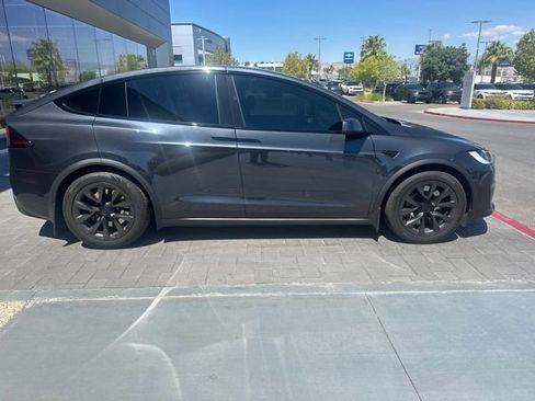 Used 2025 Tesla Model X AWD/4WD image 4