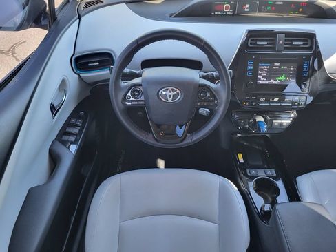 Used 2019 Toyota Prius XLE AWD/4WD image 22