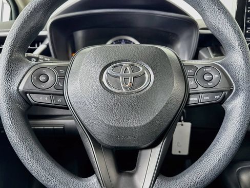Used 2020 Toyota Corolla LE FWD image 26