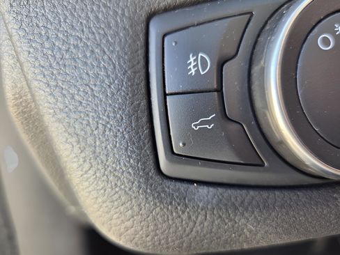 Used 2018 Ford Escape SEL w/ Ford Safe & Smart Package image 13