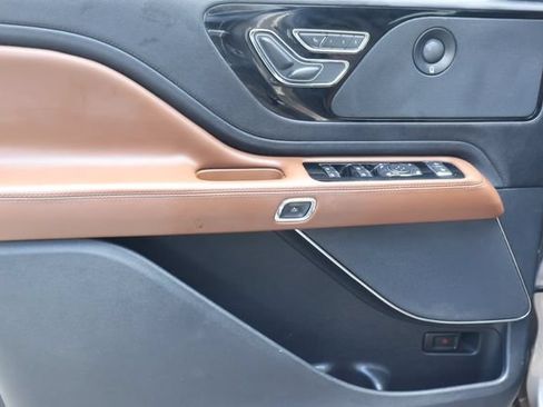 Certified 2020 Lincoln Aviator Reserve w/ Equipment Group 201A RWD image 12