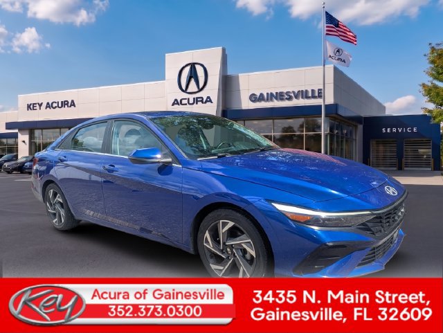 Used 2025 Hyundai Elantra Limited FWD image 1