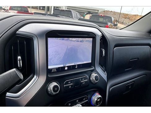 Used 2019 GMC Sierra 1500 SLT w/ X31 Off-Road Package image 15