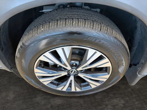 Used 2022 Nissan Rogue SV AWD/4WD image 34