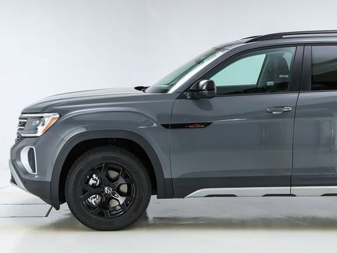 New 2026 Volkswagen Atlas Peak Edition AWD/4WD image 42