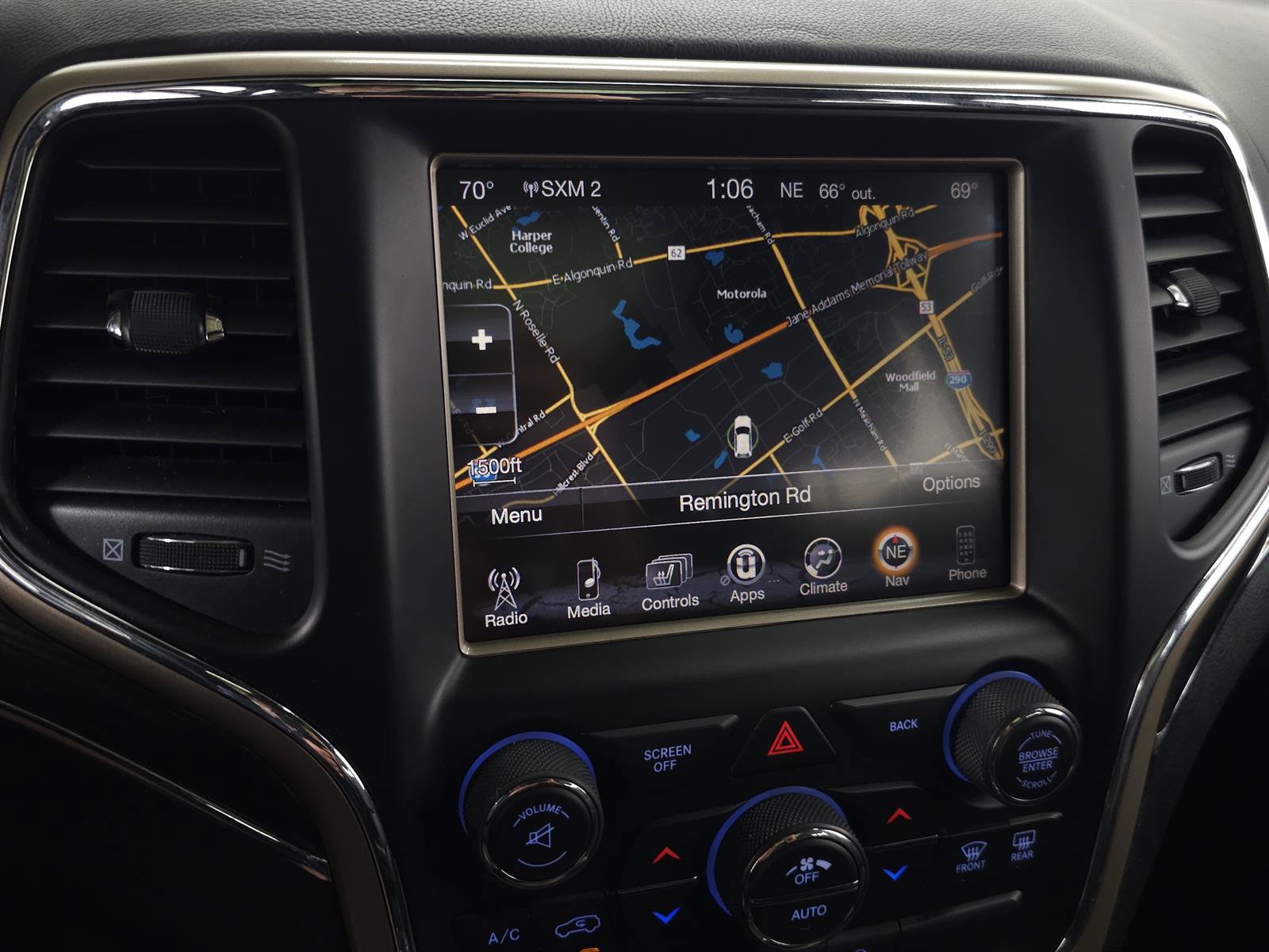 Used 2014 Jeep Grand Cherokee Overland AWD/4WD image 23