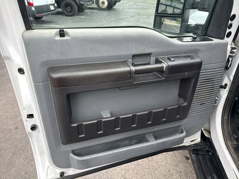 Used 2012 Ford F550 2WD Regular Cab Super Duty w/ Payload Upgrade Pkg image 12