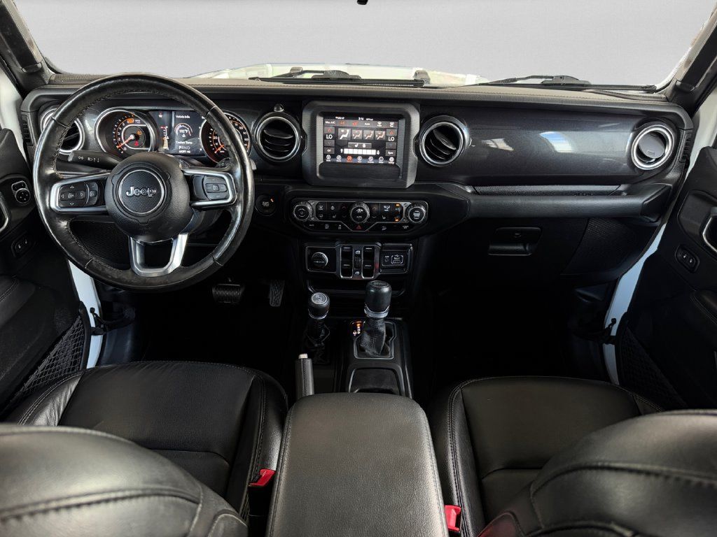 Used 2020 Jeep Wrangler Unlimited Sahara AWD/4WD image 15