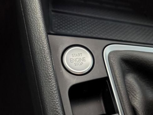 Used 2025 Volkswagen Jetta GLI Autobahn FWD image 26