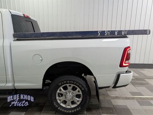 Used 2024 RAM 2500 Laramie AWD/4WD image 3