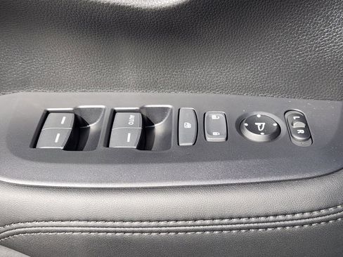 New 2026 Honda HR-V LX image 28