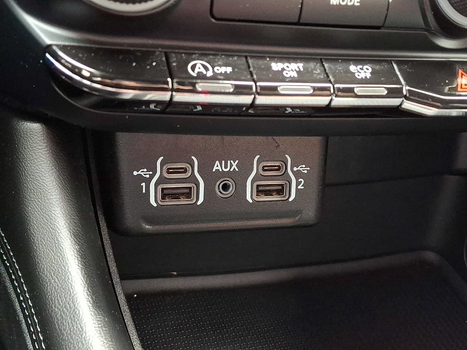 Used 2022 Dodge Durango SXT w/ Blacktop Package AWD/4WD image 24